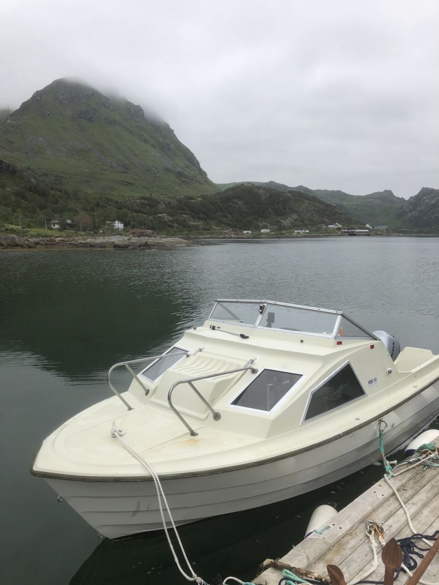20 fot widt med 60 hp Honda 4t